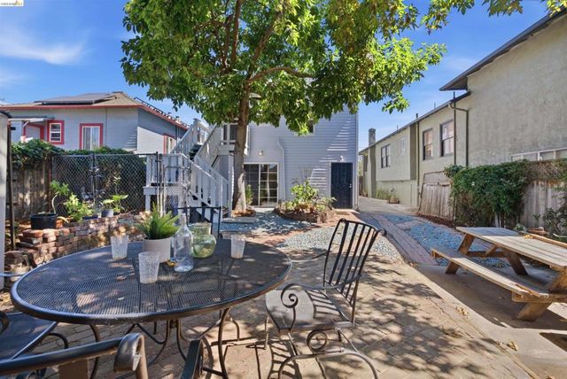 961 963 37th Street, Oakland, CA 94608