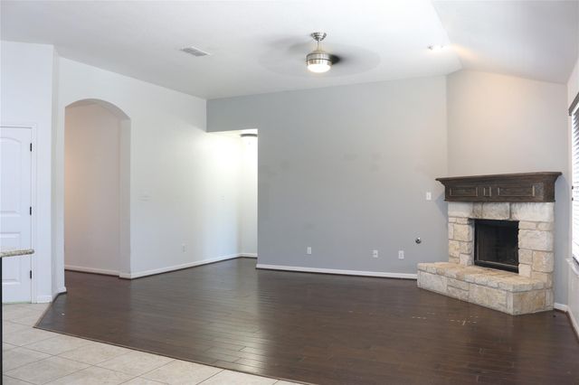 521 Stone View TRL, Austin, TX 78737