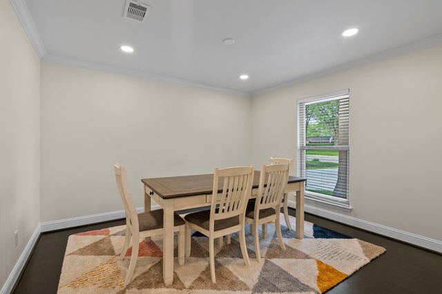 2402 Chimney Rock Road, Houston, TX 77056