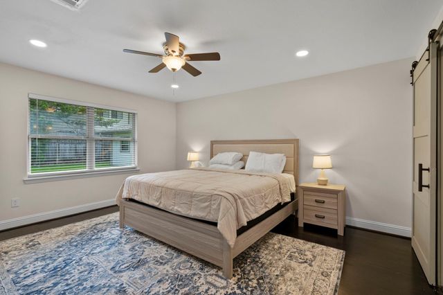 2402 Chimney Rock Road, Houston, TX 77056