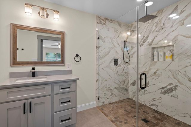 2402 Chimney Rock Road, Houston, TX 77056