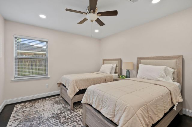 2402 Chimney Rock Road, Houston, TX 77056