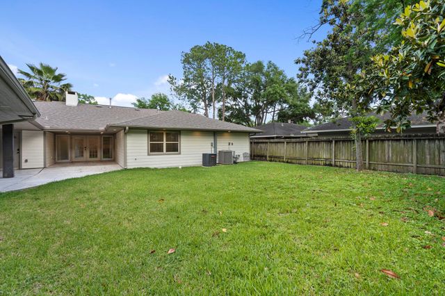 2402 Chimney Rock Road, Houston, TX 77056