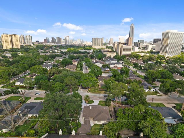 2402 Chimney Rock Road, Houston, TX 77056