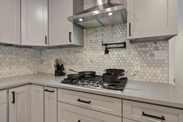 2402 Chimney Rock Road, Houston, TX 77056