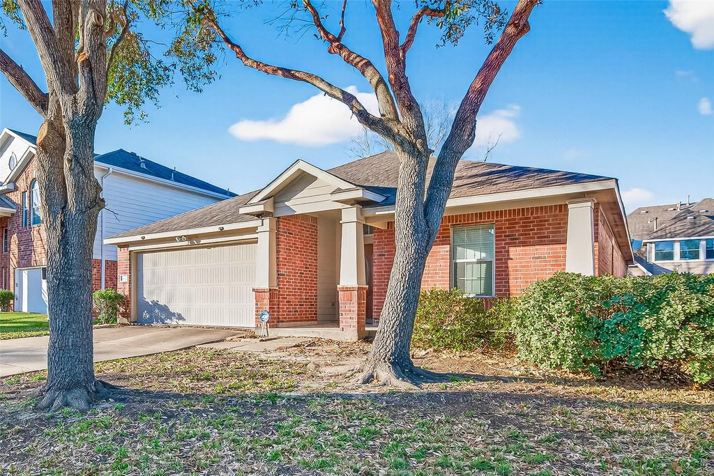 20634 Sapphire Lake Road, Richmond, TX 77407