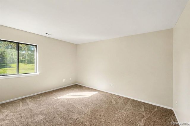 314 Spring Brooke Drive 7, Brighton, MI 48116
