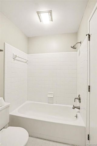 314 Spring Brooke Drive 7, Brighton, MI 48116