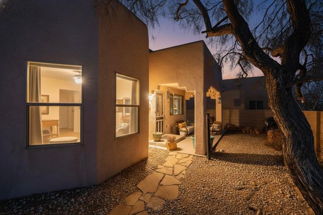 5024 Mirador Drive NW, Albuquerque, NM 87120