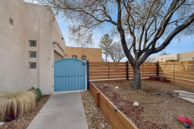 5024 Mirador Drive NW, Albuquerque, NM 87120