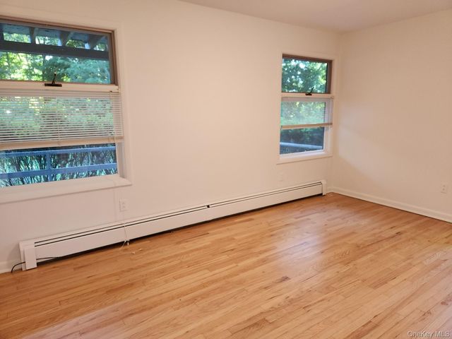 20 Locust Street 1B, Warwick, NY 10990