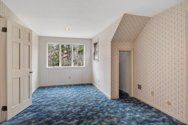 38 Oakland St, Medway, MA 02053