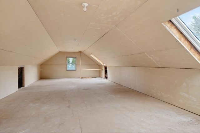 38 Oakland St, Medway, MA 02053