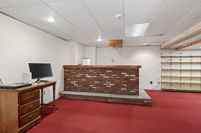 38 Oakland St, Medway, MA 02053