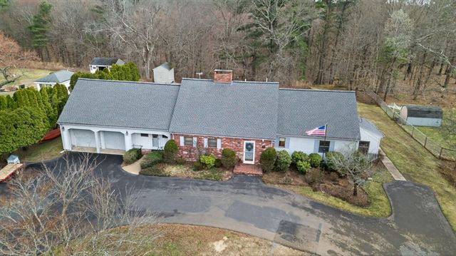 38 Oakland St, Medway, MA 02053