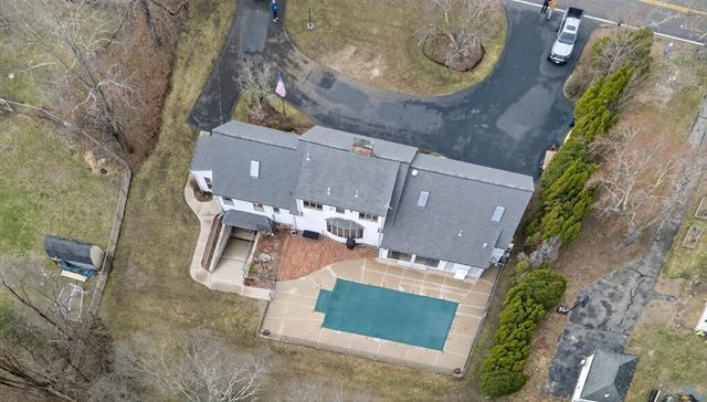 38 Oakland St, Medway, MA 02053