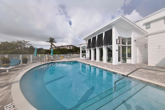 2900 NE 12th Terrace 22, Oakland Park, FL 33334