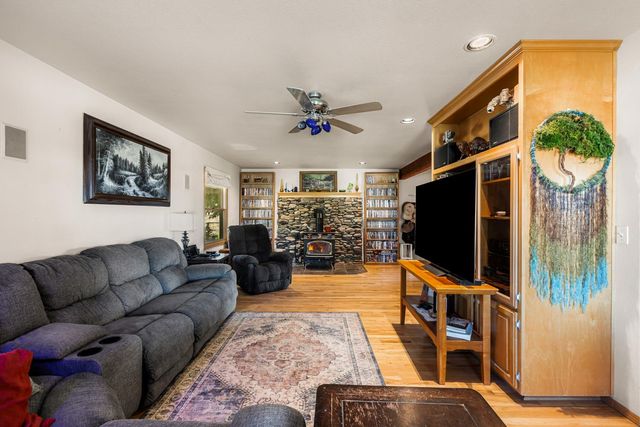 3206 Gillam Rd, Valley Springs, CA 95252