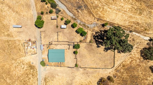 3206 Gillam Rd, Valley Springs, CA 95252