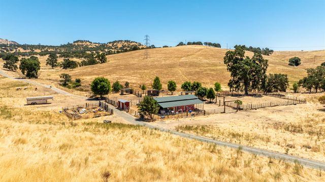 3206 Gillam Rd, Valley Springs, CA 95252