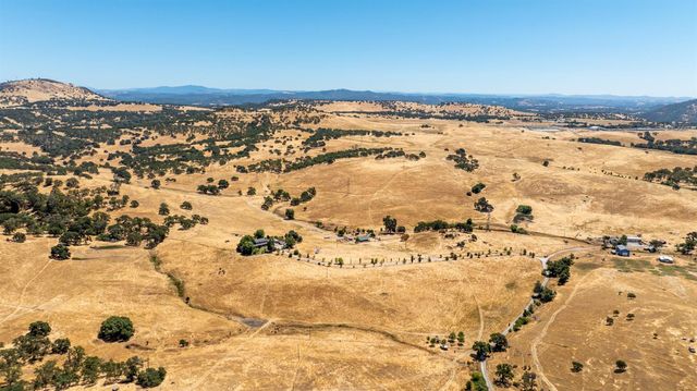 3206 Gillam Rd, Valley Springs, CA 95252