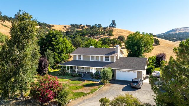 3206 Gillam Rd, Valley Springs, CA 95252