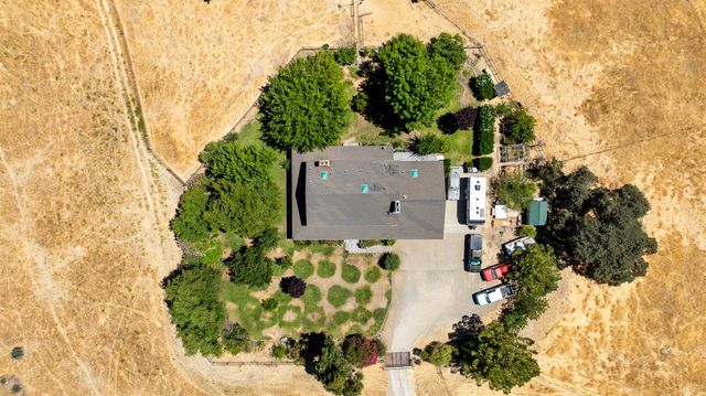 3206 Gillam Rd, Valley Springs, CA 95252