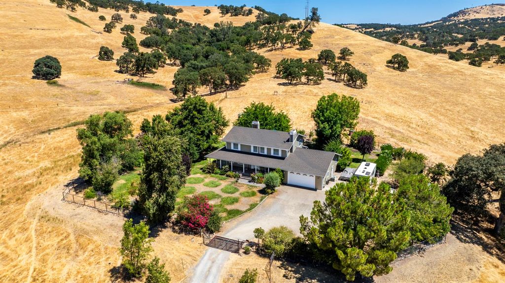 3206 Gillam Rd, Valley Springs, CA 95252