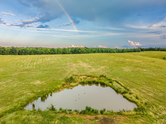 331 Christopher Ln, Lawrenceburg, TN 38464