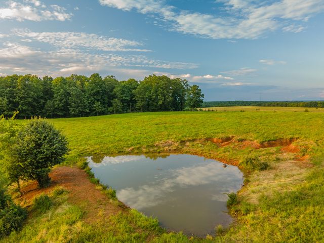 331 Christopher Ln, Lawrenceburg, TN 38464