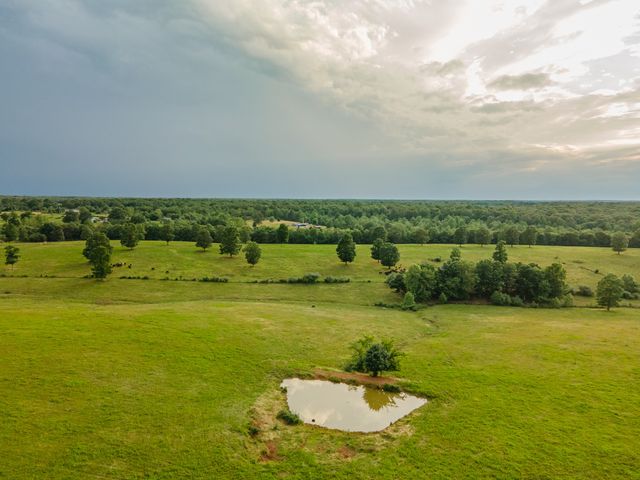 331 Christopher Ln, Lawrenceburg, TN 38464