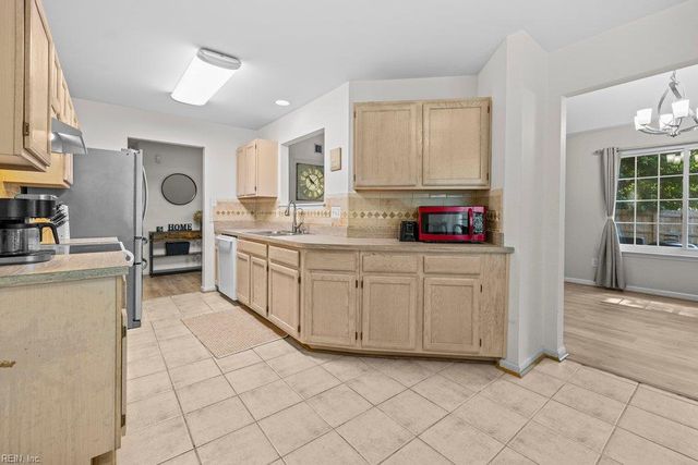 786 Michelle DR, Newport News, VA 23601