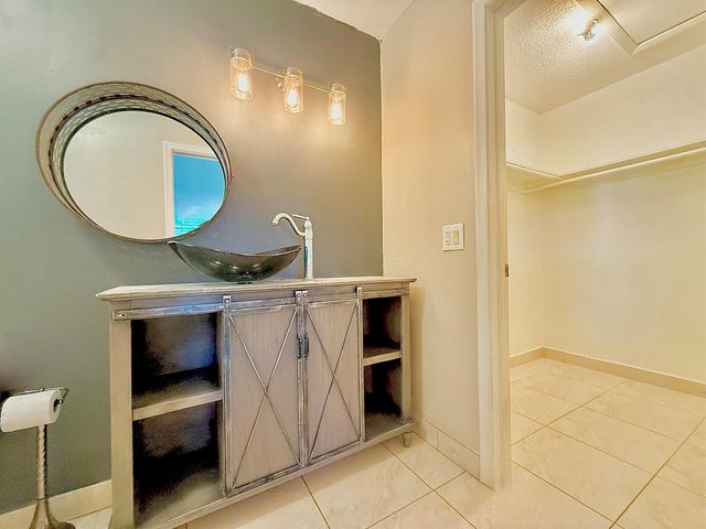 220 Country Lane A, Boynton Beach, FL 33435