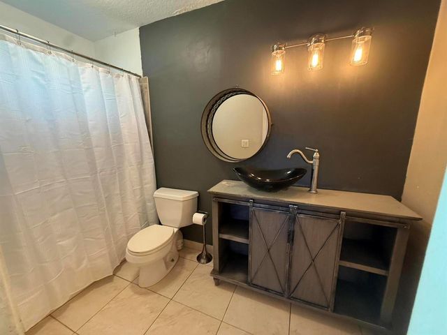 220 Country Lane A, Boynton Beach, FL 33435
