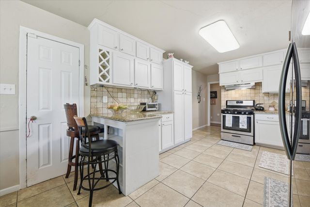 3559 Paramount Street, North Richland Hills, TX 76117