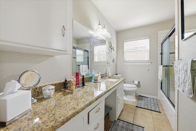 3559 Paramount Street, North Richland Hills, TX 76117