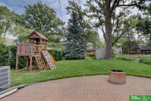 2619 N 52nd Street, Omaha, NE 68104