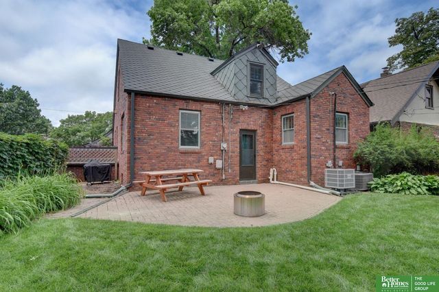 2619 N 52nd Street, Omaha, NE 68104