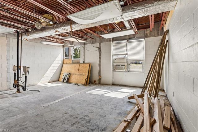 9302 Warwick BLVD, Newport News, VA 23601