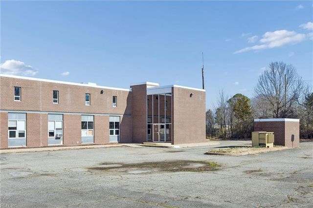 9302 Warwick BLVD, Newport News, VA 23601