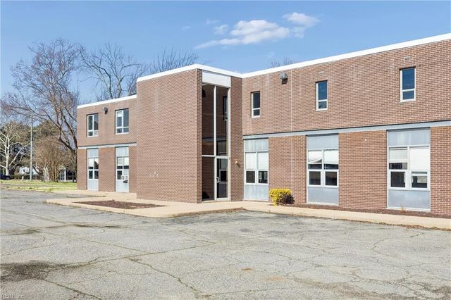 9302 Warwick BLVD, Newport News, VA 23601