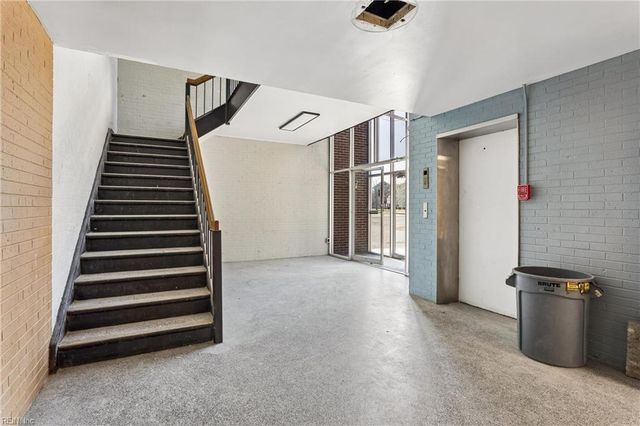 9302 Warwick BLVD, Newport News, VA 23601