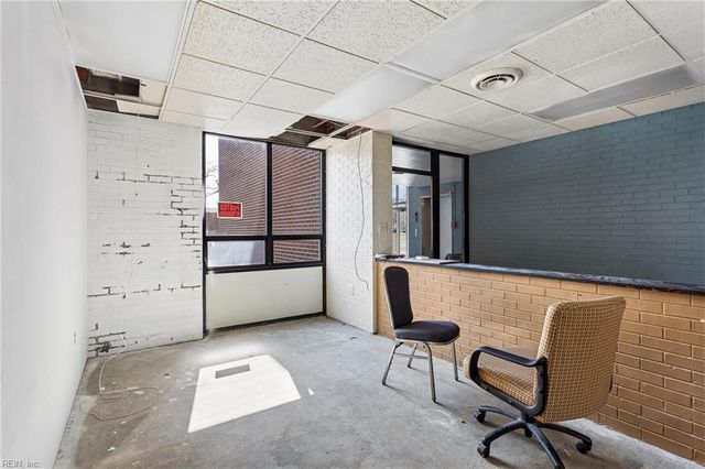 9302 Warwick BLVD, Newport News, VA 23601