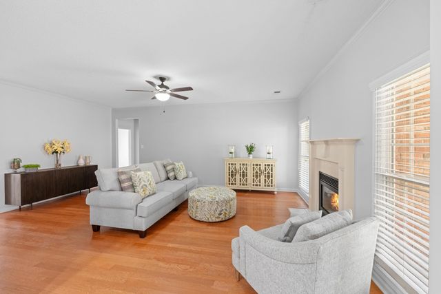 638 LANDING PARTY LN, Collierville, TN 38017