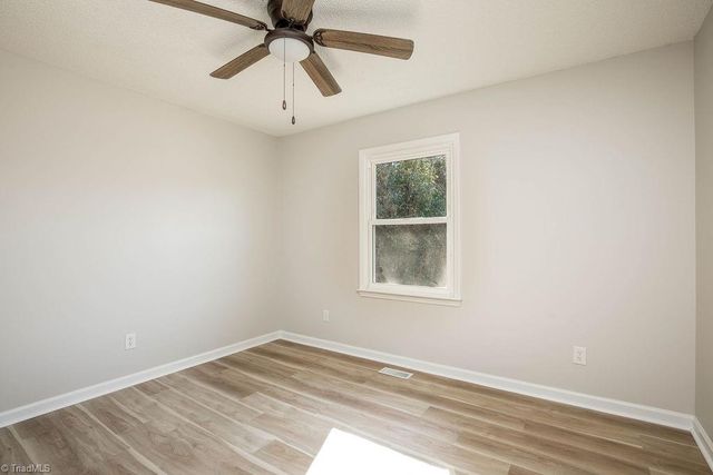 3003 E Wendover Avenue, Greensboro, NC 27405