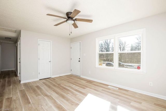 3003 E Wendover Avenue, Greensboro, NC 27405