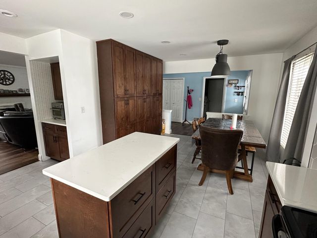 5017 Saffron Drive, City Of Troy, MI 48085