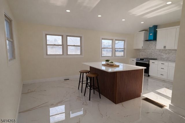 306 Cambridge Rd, Cherry Hill Twp., NJ 08034