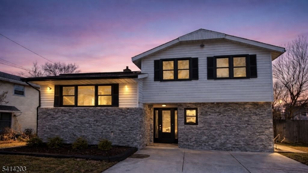 306 Cambridge Rd, Cherry Hill Twp., NJ 08034