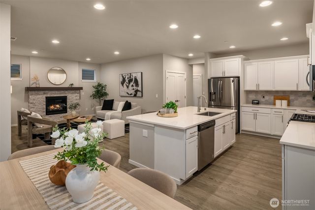 18627 Meridian Place W, Bothell, WA 98012